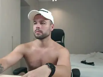 Chaturbate Live Sex Cam of sandro_best