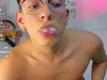 Chaturbate Nude Webcam of milky__boy_