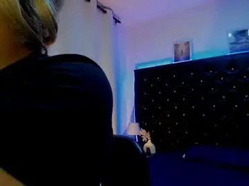 Chaturbate Sex Cam of bellaroge