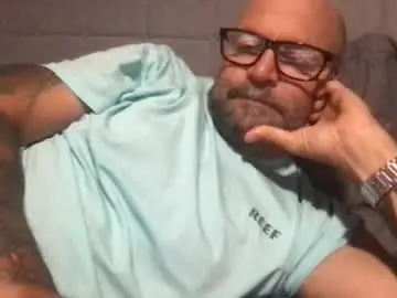 Chaturbate Watch Live Sex Cams of pleasesitonmycock