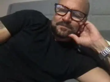 Chaturbate Sex Chat of pleasesitonmycock