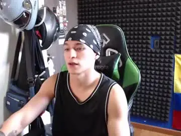 Chaturbate Live Sex Cam of gymbro42
