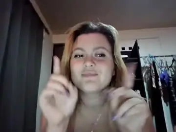 Chaturbate Nude Webcam of avery_doll21