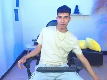 Chaturbate Live Porn of axelcum18
