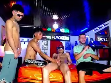 Chaturbate Free Live Porn of flyckers
