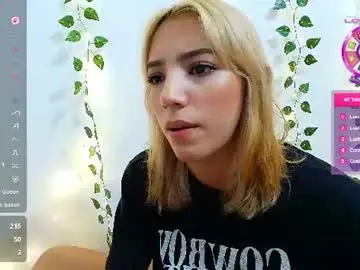 Chaturbate Private Sex Chat of petite_blossom4