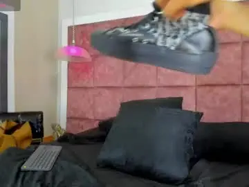 Chaturbate Nude Webcam of antonia19_
