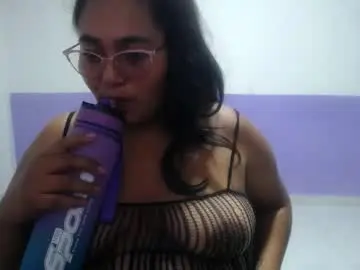 Chaturbate Live Sex Cam of sexy_love_15