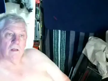 Chaturbate Live Sex Cam of canoelicker69