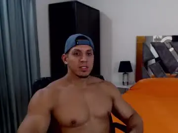 Chaturbate Sex Cam of frank_heaven_shore