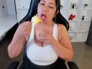 Chaturbate Live Porn of natural_bigboobs