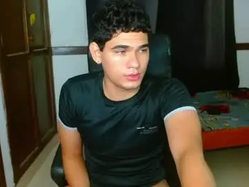 Chaturbate Adult Video Chat of zyrosxk