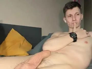 Chaturbate Adult Webcam of kevin_hornyyy