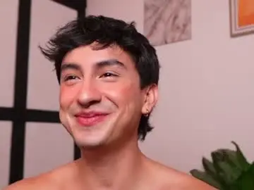 Chaturbate Adult Webcams of sweettaaron