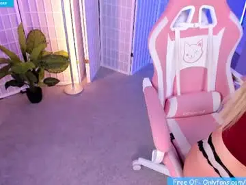 Chaturbate Best live sex cam show of ella_foxx