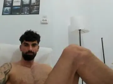 Chaturbate Free Porn Cam of cuteeboy