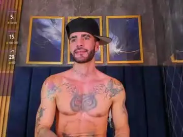 Chaturbate Live Sex of darwin_horny2