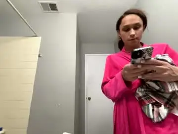 Chaturbate Watch Live Sex Cams of yungfemslut