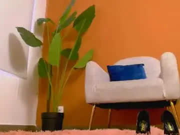 Chaturbate Best live sex cam show of aveline_nuit