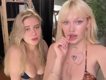 Chaturbate Sex Chat of golden_alinee