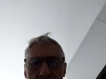 Chaturbate Live Sex Cam of cucaio18
