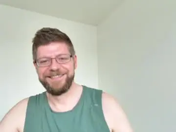 Chaturbate Free Porn Cam of fattenmenow