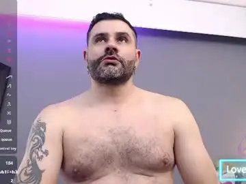 Chaturbate Live Sex Cam of jonas_beard1