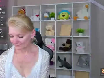 Chaturbate Adult Webcams of julie_lucasss