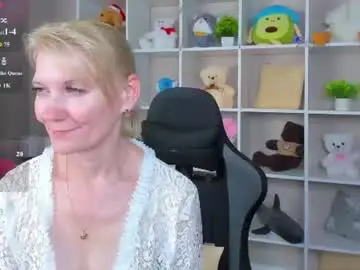 Chaturbate Adult Video Chat of julie_lucasss