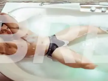 Chaturbate Free Live Porn of liamreigns_