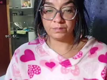 Chaturbate Live Sex Cam of miia_big1boobs