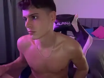 Chaturbate Sex Cam of thomassex0