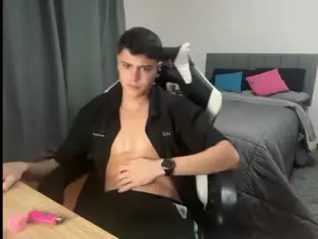Chaturbate Sex Cam of thomassex0