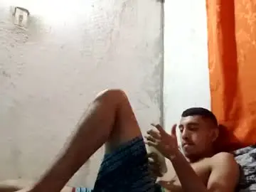 Chaturbate Live Sex Cam of chupaculitos77