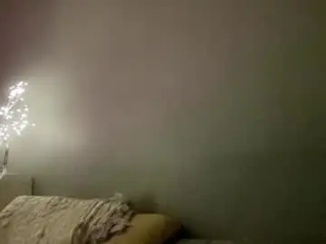 Chaturbate Live Sex Cam of theprecious_pearl