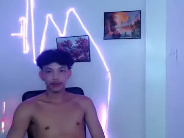 Chaturbate Live Sex Cam of urbigcock_alvin