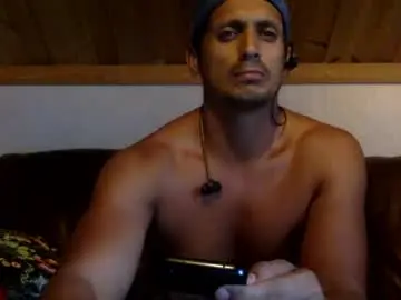 Chaturbate Watch Live Sex Cams of latinbrown_sugar