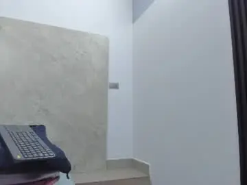 Chaturbate Watch Live Sex Cams of robinlion91