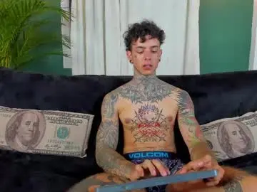 Chaturbate Best live sex cam show of aron_ford