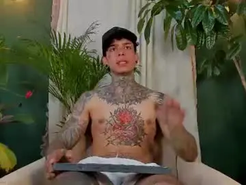 Chaturbate Free Live Porn of aron_ford