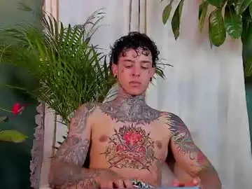 Chaturbate Adult Webcams of aron_ford