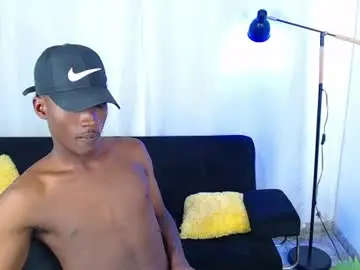 Chaturbate Best live sex cam show of alexaandro18