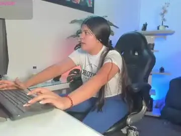 Chaturbate Live Sex Cam of antonellariu
