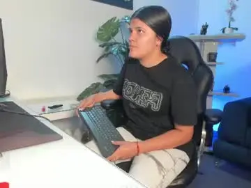 Chaturbate Watch Live Sex Cams of antonellariu