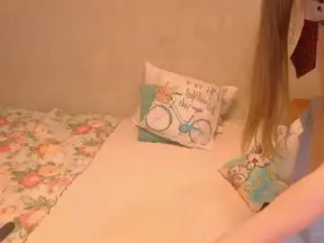 Chaturbate Free Live Porn of shyberrynelly