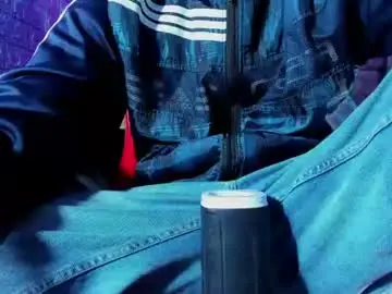 Chaturbate Live Porn of axell_cross2