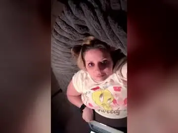 Chaturbate Live Sex Cam of darling_ashley