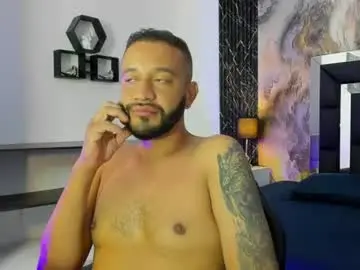Chaturbate Live Sex Cam of amaro_jhonson