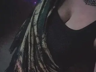 Dscgirls Live Sex Cam of INDIANDOCTORSAHIBA