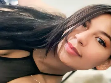 Imlive Live Sex Cam of YasmineD749